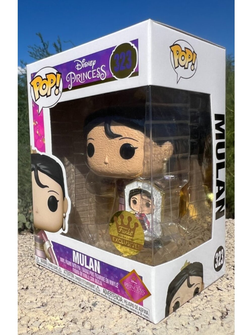 Funko Pop Disney Princess - Mulan with Pin (#323, NEW, Funko Exclusive)